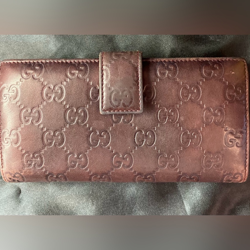 Gucci Long Wine Color Leather Wallet